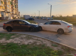 В Волжском произошла авария: пассажирка доставлена в больницу