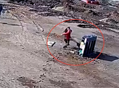 Подростки разбили фестивальный городок в Волжском: видео