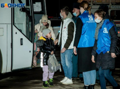 В техникумах Волжского открылись центры сбора гуманитарной помощи беженцам