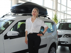 Новый LADA Largus с местами для поцелуев в Мир Авто