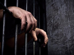 Студент из Волгограда проведет в колонии 3 года за интимную связь с 13-летней девочкой