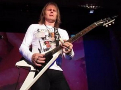 День народного единства в Волжском: споет «землянин», сыграют в футбол и устроят крестный ход