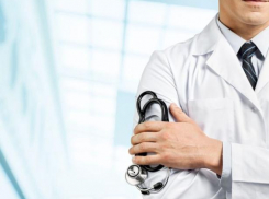 Облпрокуратора выявила нехватку хороших врачей в Волжском