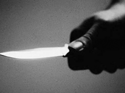 В Волжском пьяный конфликт закончился поножовщиной