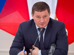 Бочаров оказался в самом конце рейтинга губернаторов