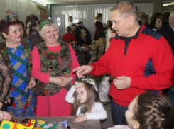 Мэр города Игорь Воронин посетил первое собрание женсовета Волжского