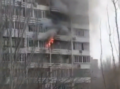 Горел 6 этаж: подробности о пожаре в жилом доме Волжского