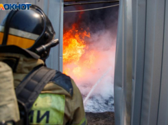 В Волжском загорелась многоэтажка