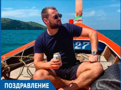 Коллектив TheMakarov Hostel поздравляет Босса с Днём Защитника Отечества !