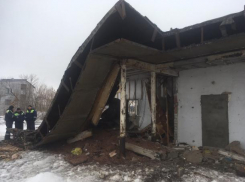 Волгоградец скончался под бетонной плитой на заброшенной АЗС