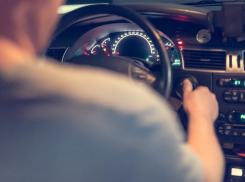 В Волгоградской области глава сельского поселения устроил к себе водителем директора дома культуры 