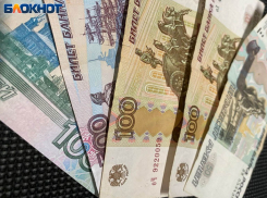 Студенткам Волгоградской области объяснили правила выплаты пособия по беременности