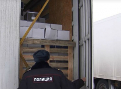 Перевозчик поддельного алкоголя неудачно предложил правоохранителям взятку в 4 миллиона