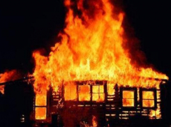 При пожаре под Волгоградом погибла 44-летняя женщина