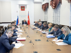 Губернатор Волгоградской области организует срочную поддержку для затопленного Дагестана
