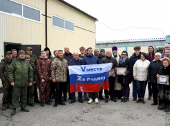 Строительные материалы, техника и продукты: в новые регионы ушла крупная партия помощи из Волжского