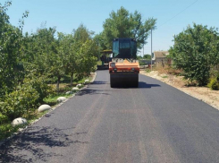 В Волжском в поселке Краснооктябрьский начался ремонт улицы Волгоградской