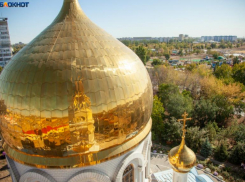 Центральный храм в Волжском отметил престольный праздник