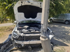 Автоледи госпитализирована после ДТП в Волжском