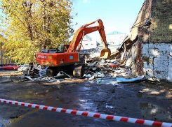 Снос самовольных построек в Волжском продолжается: осталось 23 объекта
