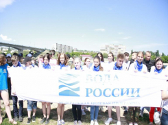 На пляже под Волжским российская кинозвезда покажет на что способна