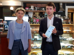 «Ростелеком» и банк «Русский стандарт»: в сети кофеен CoffeeBean запущена оплата по биометрии