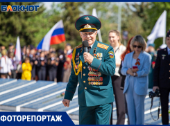 «Пока мы помним – они живы!»: волжане возложили цветы к памятнику павшим воинам