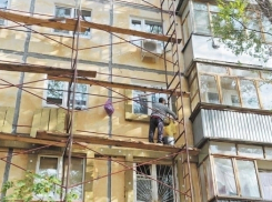 Подрядная организация получила аванс на ремонт двух домов Волжского