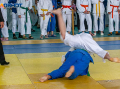 На охрану нового спортивного центра в Волжском выделили почти миллион рублей