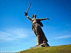 Волжане продолжают голосовать за «Родину-мать» и Мамаев Курган на 200 и 2000 банкнотах 
