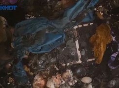 В Волжском МКД горел подвал: были найдены раскладушки 