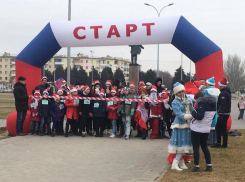 На старт, внимание, Дед Мороз! - волжане приняли участие в новогоднем забеге