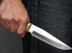 55-летний волжанин вонзил нож в ягодицу сына в ходе ссоры