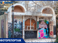 Мертвый уголок и памятник гетто встречает гостей Волжского с старой части