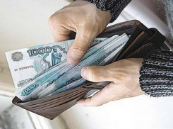 В Волжском одобрили законопроект на повышение заработной платы