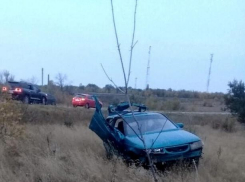 Волжанин перевернулся на трассе в Ленинском районе