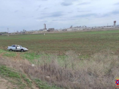 На трассе Волжский-Ленинск перевернулась легковушка: есть пострадавшие