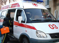 В Волжском заезжий автомобилист на элитной иномарке сбил 77-летнюю бабушку