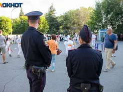 В Волжском чествуют защитников безопасности и спокойствия