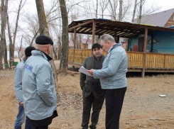 В посёлке Киляковка распродают земли и вырубают деревья