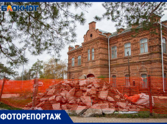 «Старая школа» в Волжском: от руин к новой жизни. История здания, ставшего культурным центром