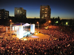 Какая звезда украсит сцену на День города - выберут волжане 