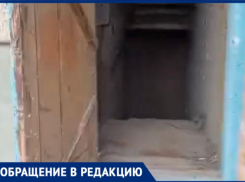 Зловонные ароматы из затопленных подвалов и бездействие УК в Волжском: видео