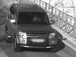 В Волжском задержан водитель с поддельными номерами на авто