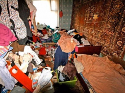 Труп одинокой волгоградки пролежал в квартире почти две недели