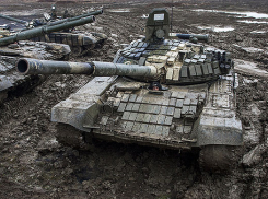 На полигоне Прудбой проходят испытания новейшего танка Т-90А