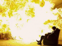 В воскресном пожаре пострадал человек