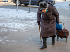 Пенсионерам сидеть дома, детям не гулять в ТЦ: ограничительные меры продлены до конца января 2021