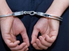 Житель Волжского 9 мая обокрал драматический театр 