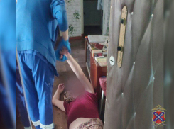 Полицейские Волжского спасли 75-летнего пенсионера с инсультом